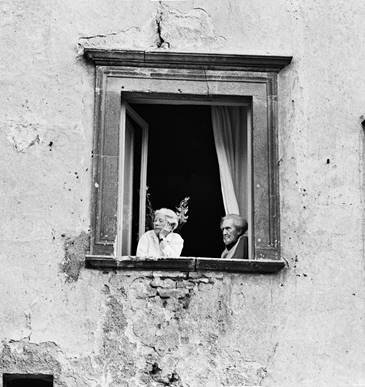 I Ritratti alla finestra a Casa Menotti per celebrare i dieci anni del Premio Monini