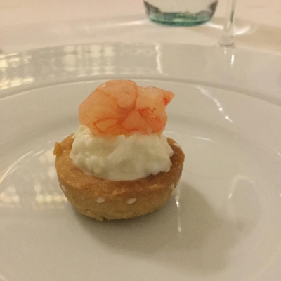 Pasticciotto dolce-salato con burrata e gambero di Gallipoli