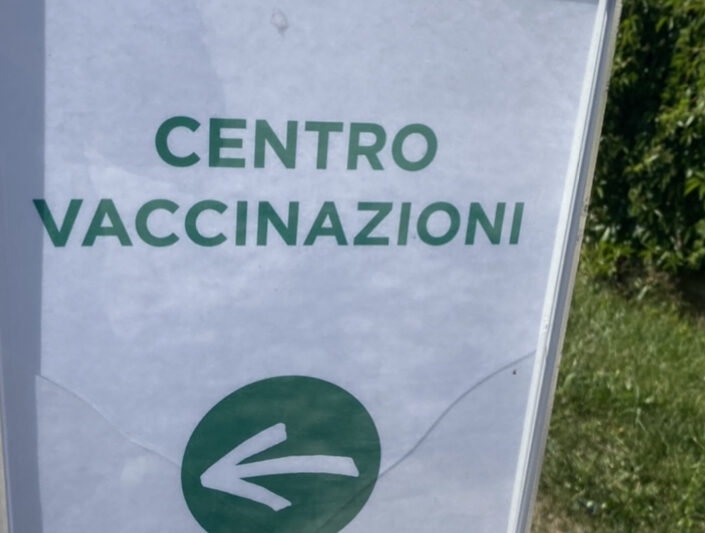 Vaccini, ragioniamoci sopra. Con un quesito: la letteratura scientifica è vera, falsa, politicizzata?