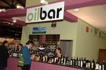 Oil Bar, ultimi giorni per partecipare con gli extra vergini ed entrare nella carta degli oli