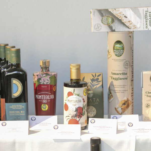 Ultima chiamata per partecipare al concorso di packaging e design “Forme dell’olio”